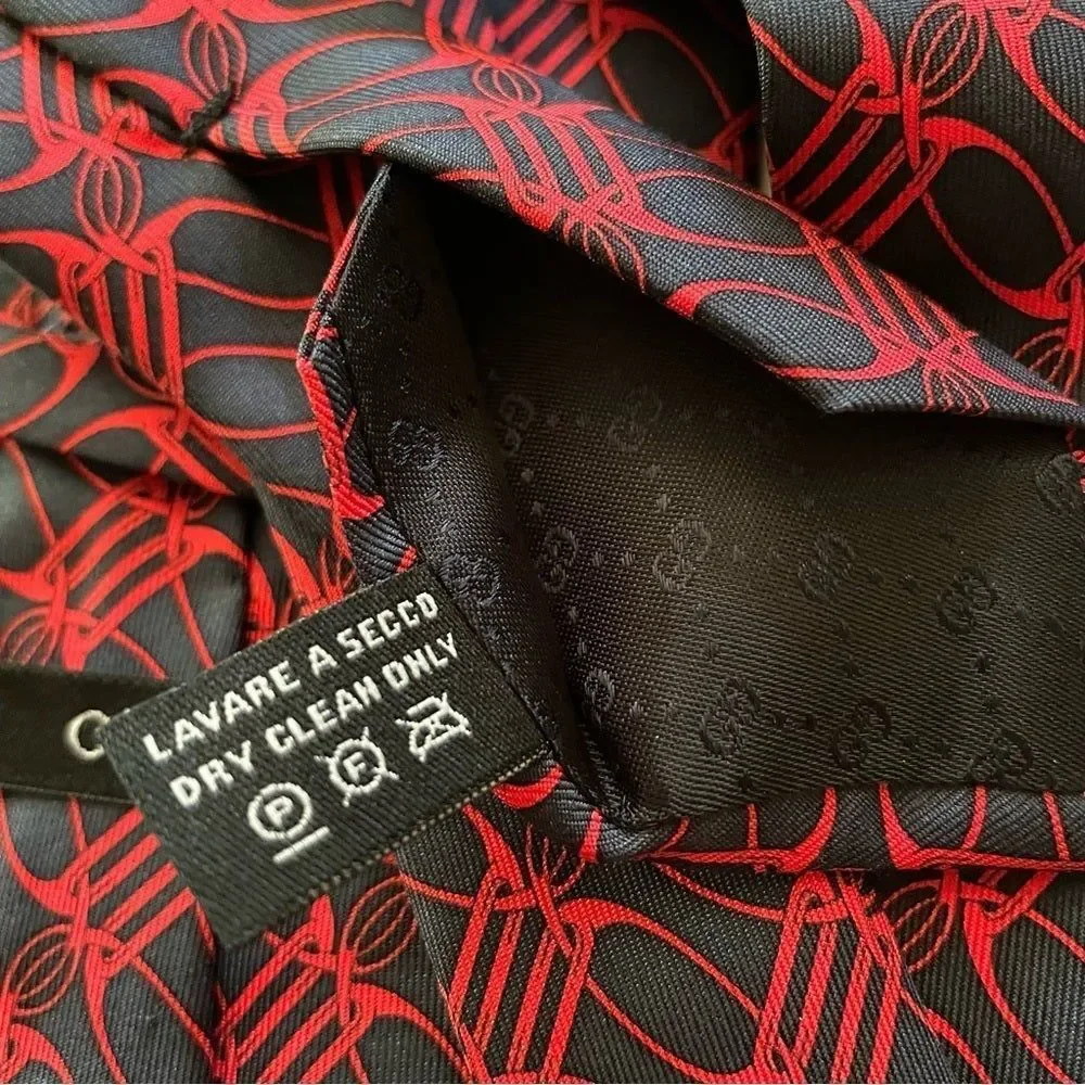 Gucci Silk Print Tie Navy Blue & Red